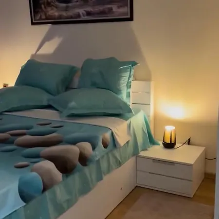 Sunshine Dzhigurovo فيلة *